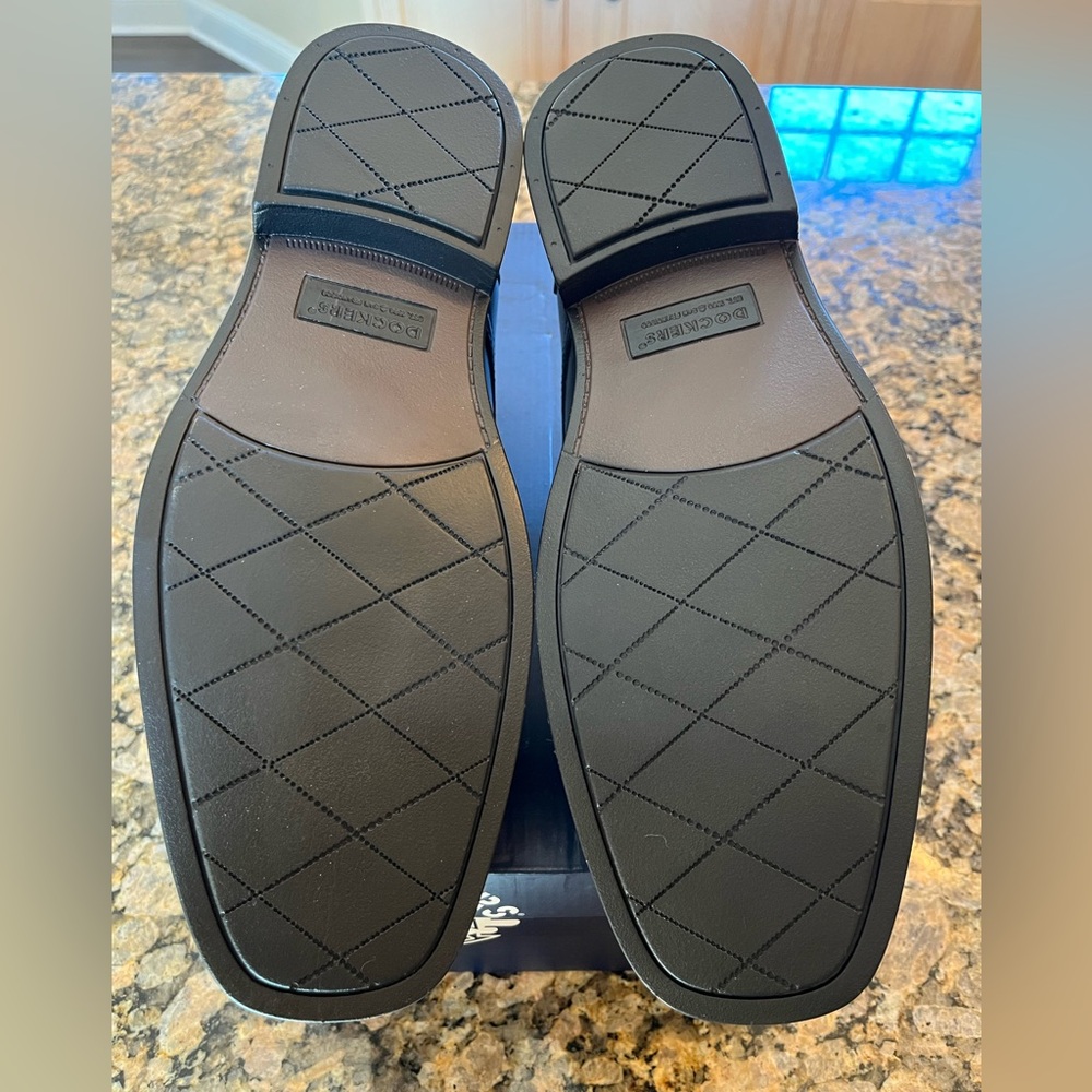 FINAL PRICE DROP NIB Dockers Men's Slip On Dress Shoes size 11 - Picture 2 of 7